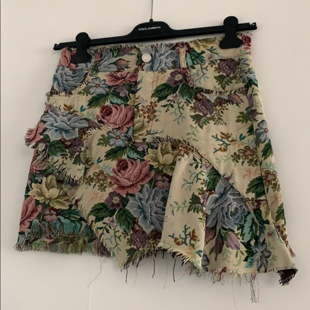 Zara floral skirt